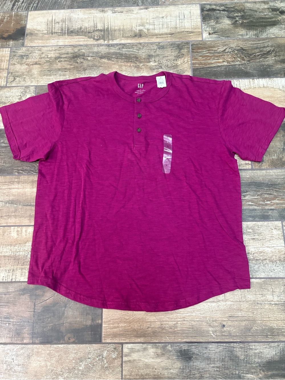 GAP Men Short Sleeve Henley - Deep Fuchsia